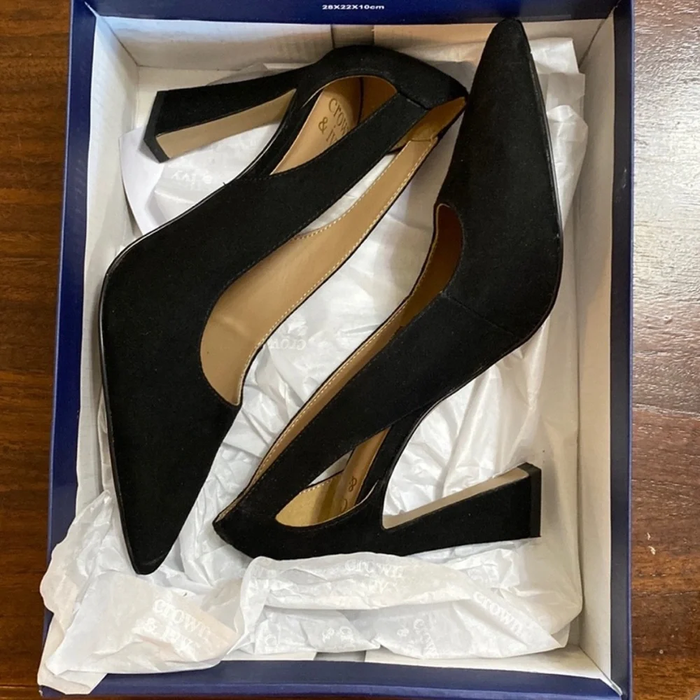 Crown & Ivy Azarria Faux Suede Heels - Black